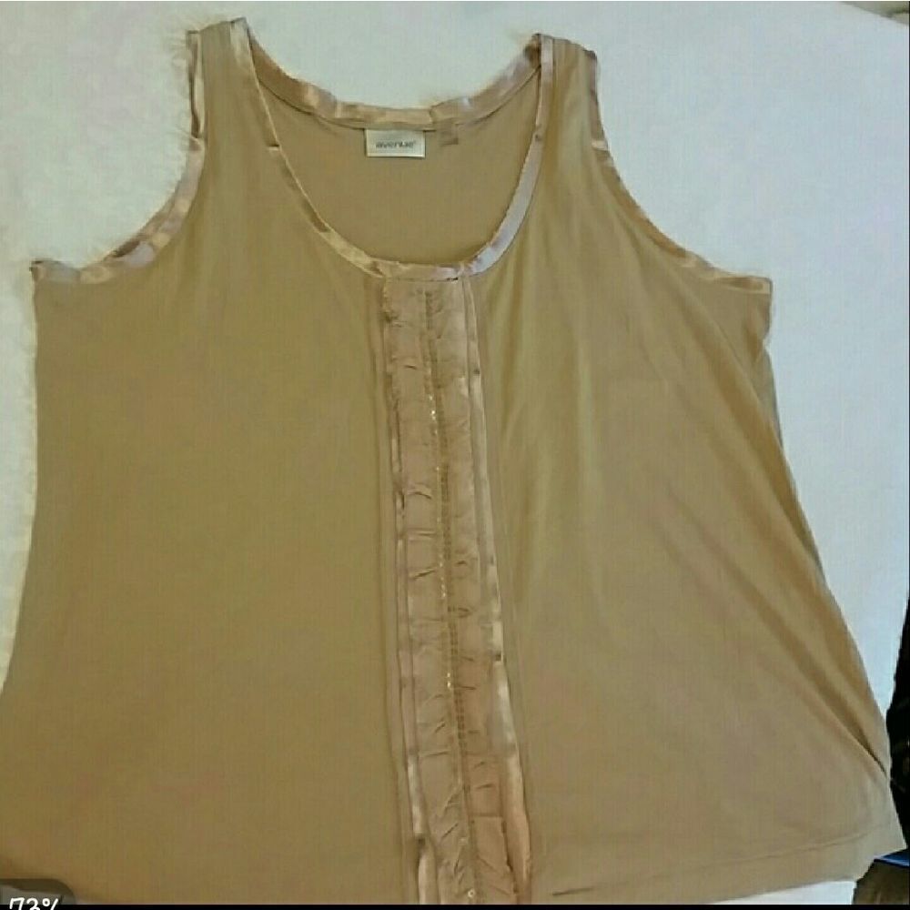 #004- Avenue Tan Tank Top with Embellishments.Sze.3X 22/24W